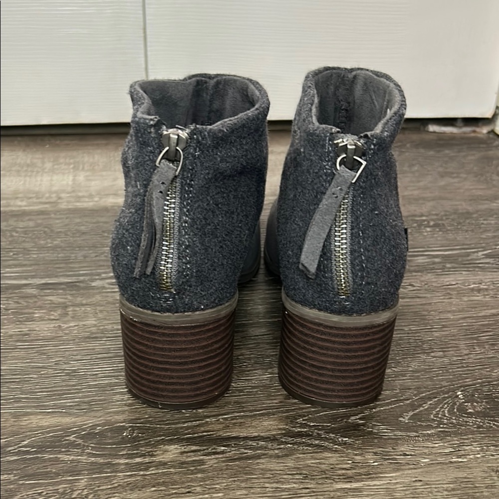 Toms Lacey Charcoal Ankle Booties Size 9.5 - Picture 6 of 8